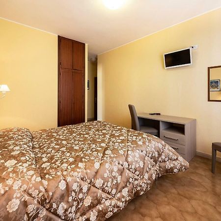 Hotel Aurelia Tarquinia Esterno foto