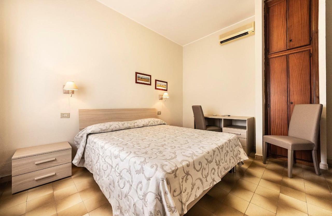 Hotel Aurelia Tarquinia Esterno foto